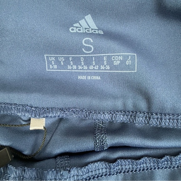 Addidas Mid Rise Golf Skorts. Size S - Picture 8 of 11